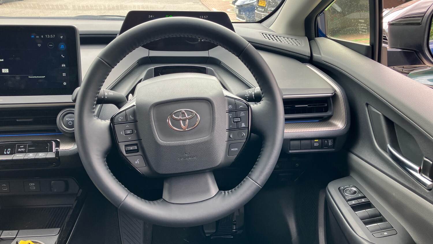 Used Toyota Prius 2025 for sale - 76101270: Photo 6