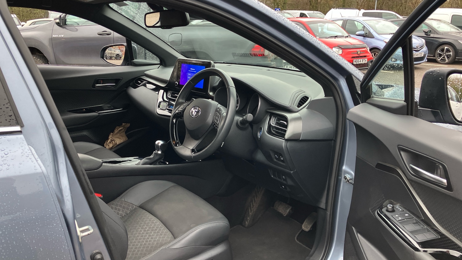 Used Toyota C-HR 2023 for sale - 77247236: Photo 11