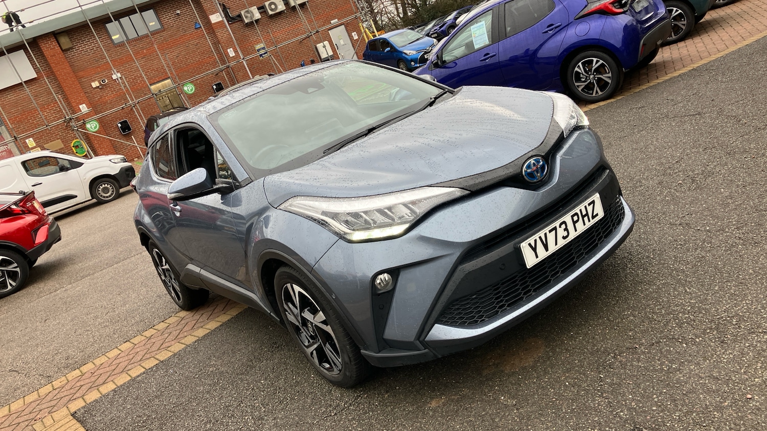 Used Toyota C-HR 2023 for sale - 77247236: Photo 28