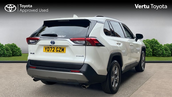 Used Toyota RAV4 2022 for sale - 76273565: Photo 2
