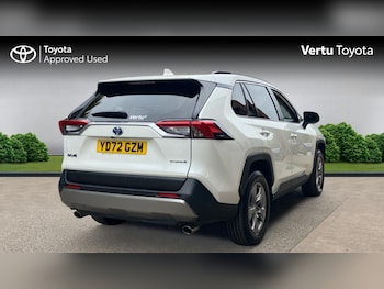 Used Toyota RAV4 2022 for sale - 76273565: Photo 2