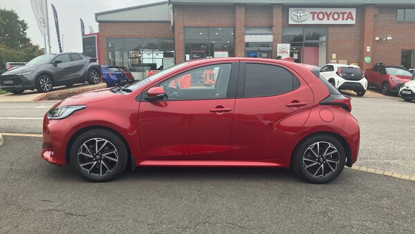 Used Toyota Yaris 2022 for sale - 76115720: Photo 17