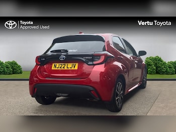 Used Toyota Yaris 2022 for sale - 76115720: Photo 2