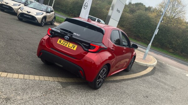 Used Toyota Yaris 2022 for sale - 76115720: Photo 31