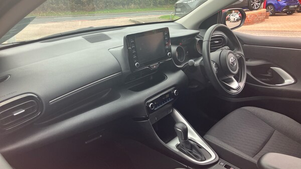 Used Toyota Yaris 2022 for sale - 76115720: Photo 44