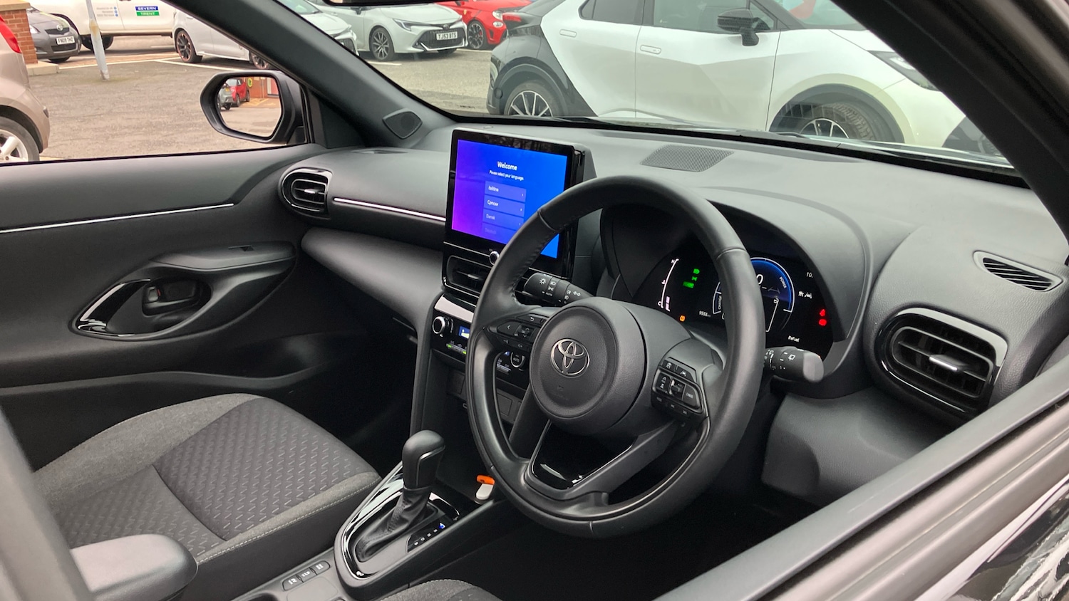 Used Toyota Yaris Cross 2025 for sale - 77420957: Photo 41