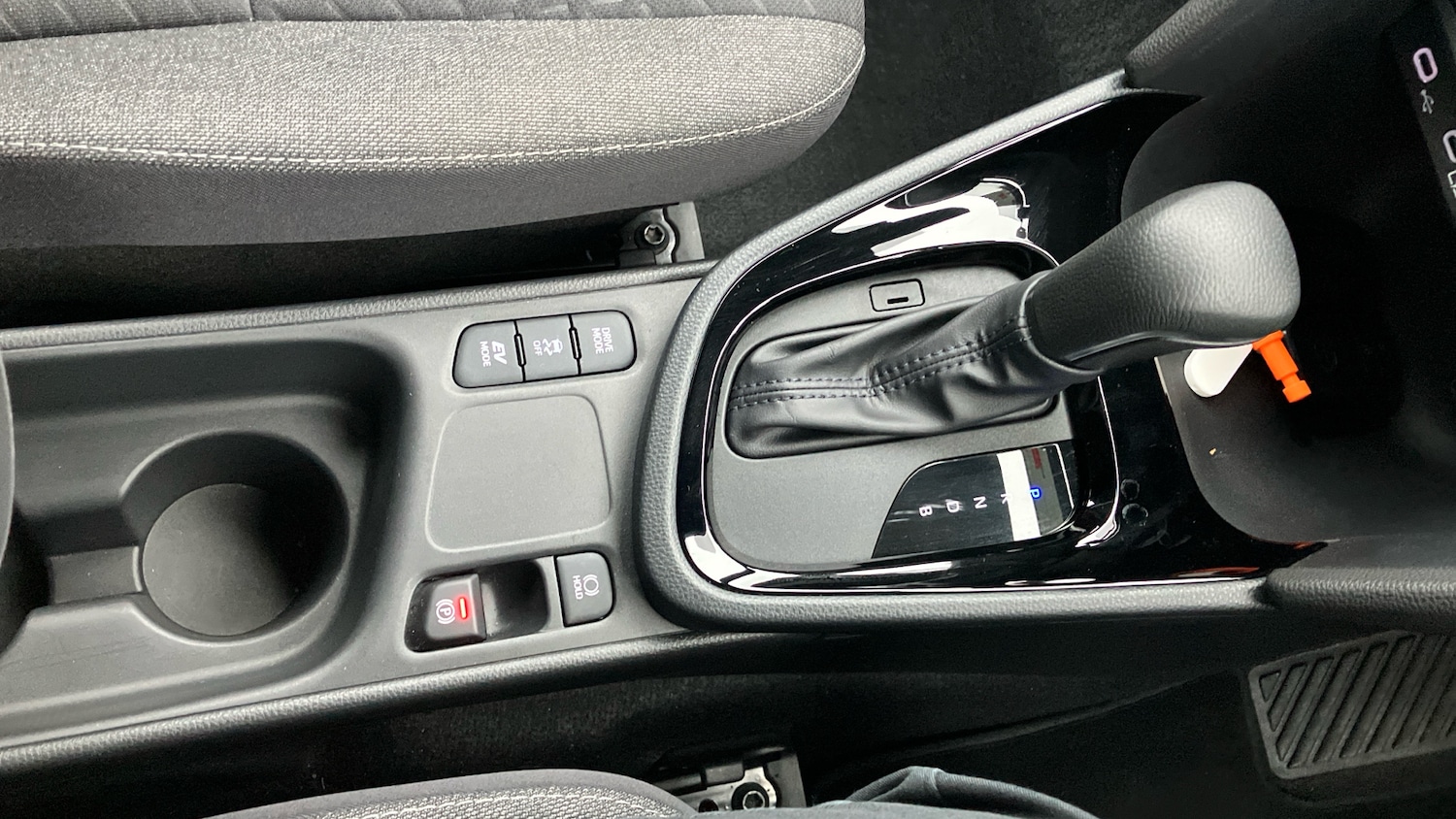 Used Toyota Yaris Cross 2025 for sale - 77420957: Photo 50