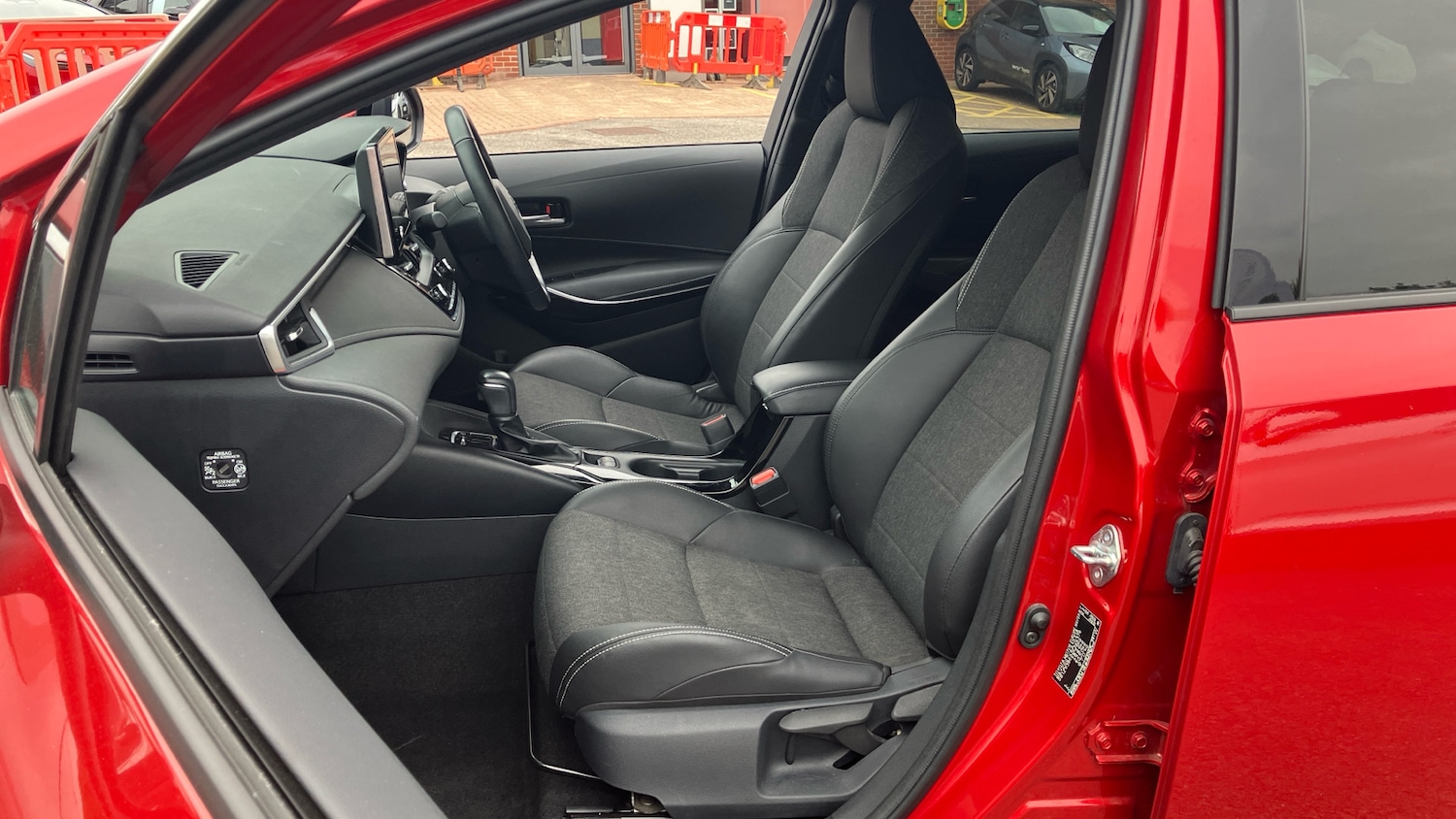 Used Toyota Corolla 2023 for sale - 76452624: Photo 41