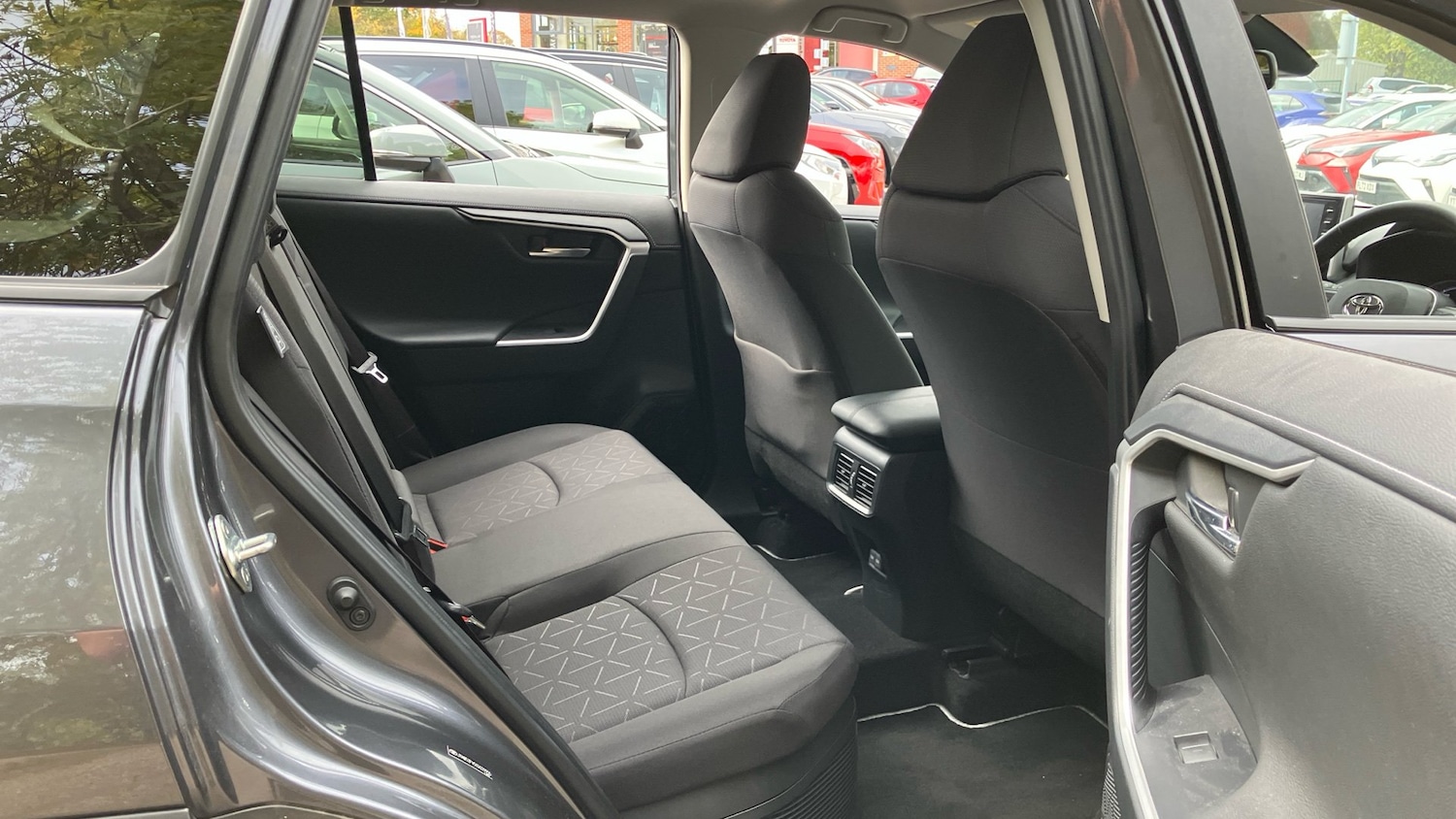 Used Toyota RAV4 2022 for sale - 76692669: Photo 12