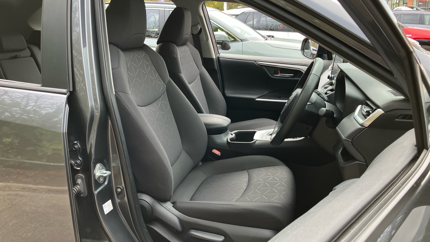 Used Toyota RAV4 2022 for sale - 76692669: Photo 39