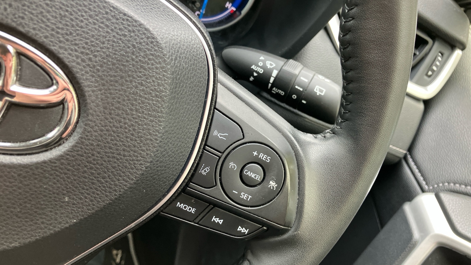 Used Toyota RAV4 2022 for sale - 76692669: Photo 47