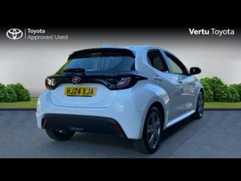 Used Toyota Yaris 2024 for sale - 74796663: Photo