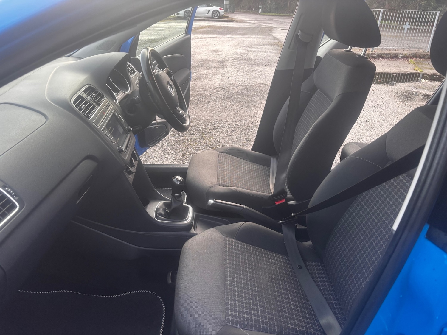 Used Volkswagen Polo 2015 for sale - 77168570: Photo 8