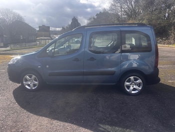Used Peugeot Partner Tepee 2013 for sale - 77701888: Photo