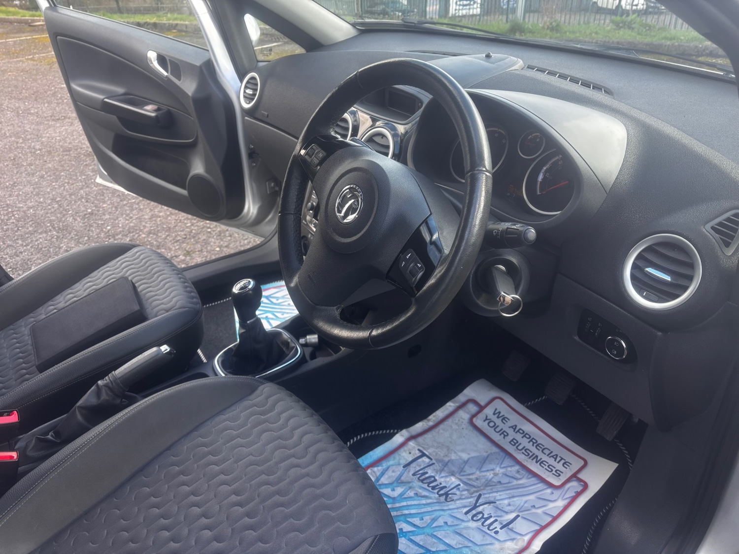 Used Vauxhall Corsa 2015 for sale - 77702050: Photo 10