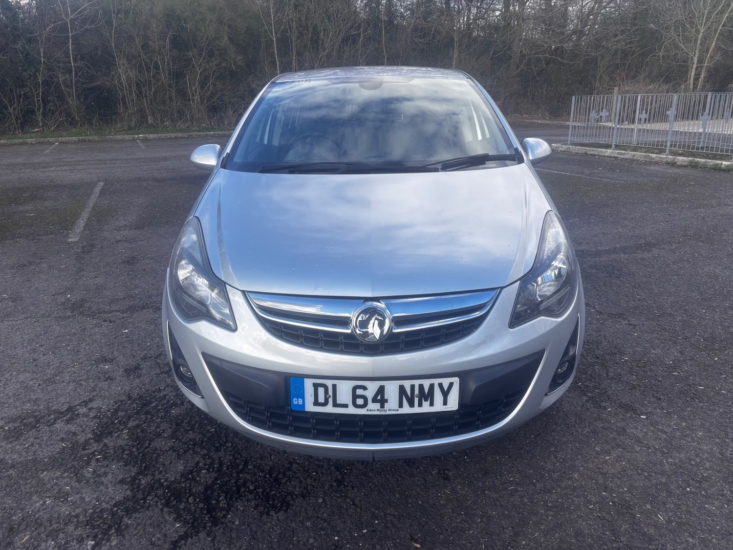 Used Vauxhall Corsa 2015 for sale - 77702050: Photo 2