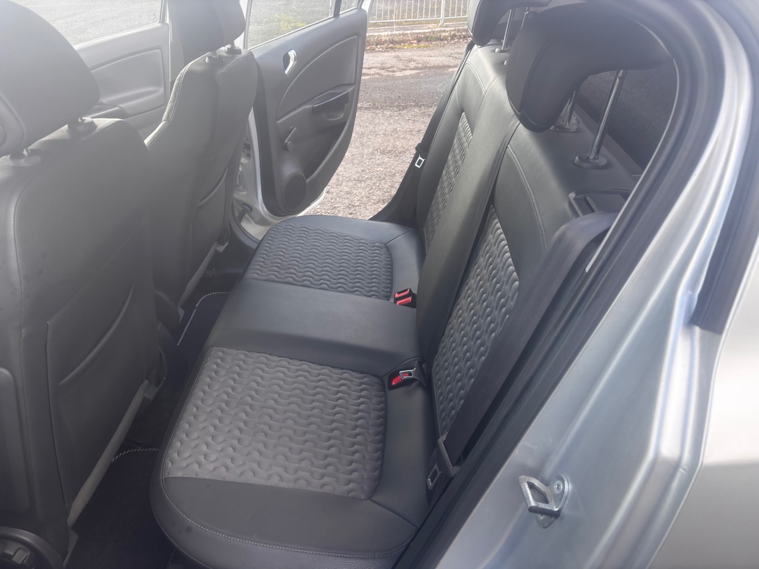 Used Vauxhall Corsa 2015 for sale - 77702050: Photo 8