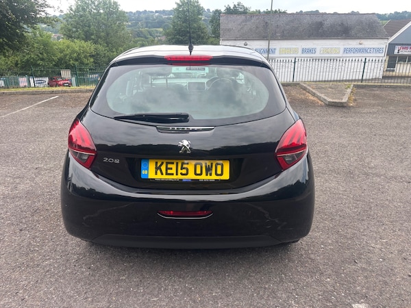 Used Peugeot 208 2015 for sale - 75017437: Photo 5