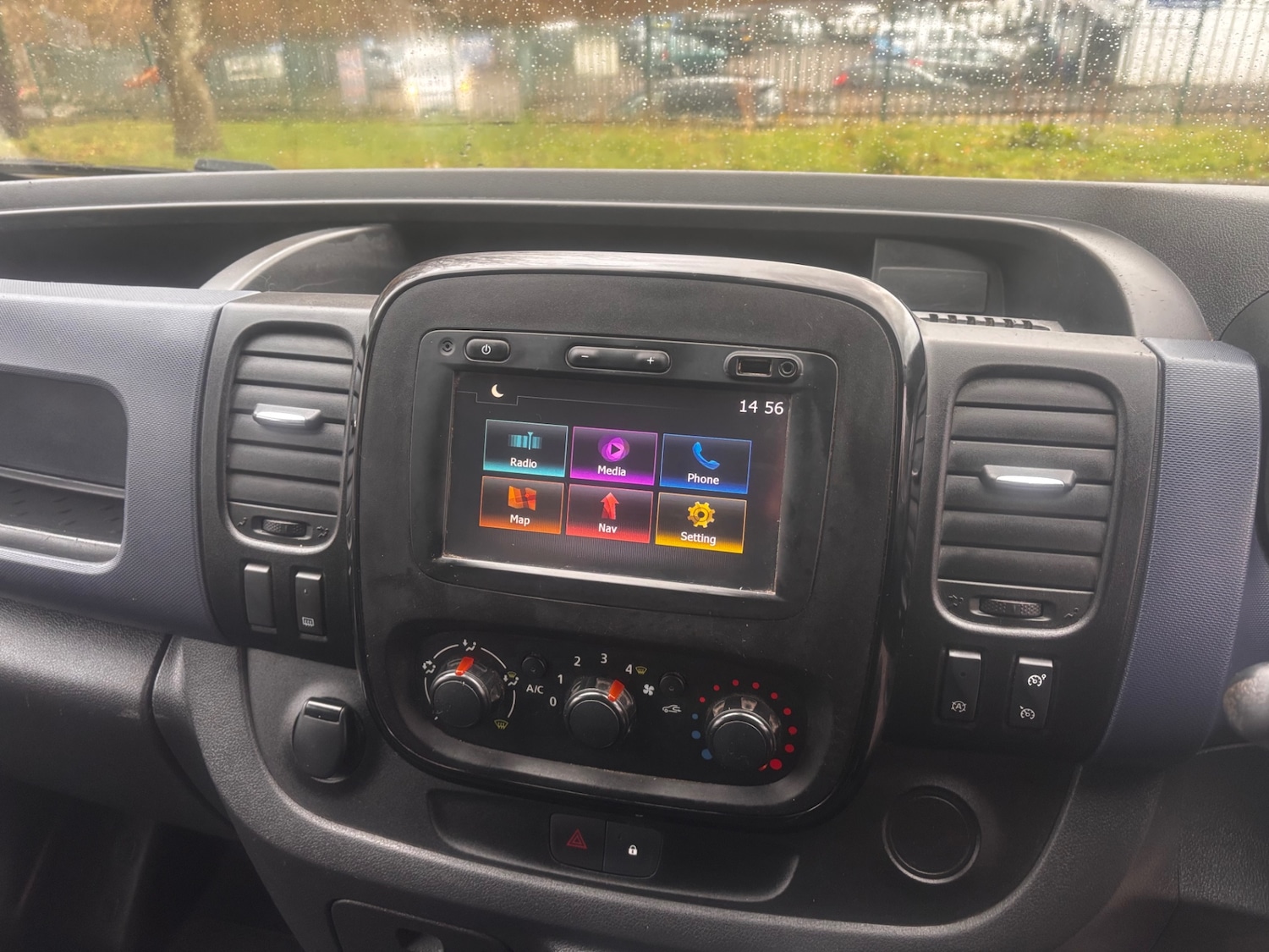 Used Vauxhall Vivaro 2016 for sale - 77630171: Photo 12