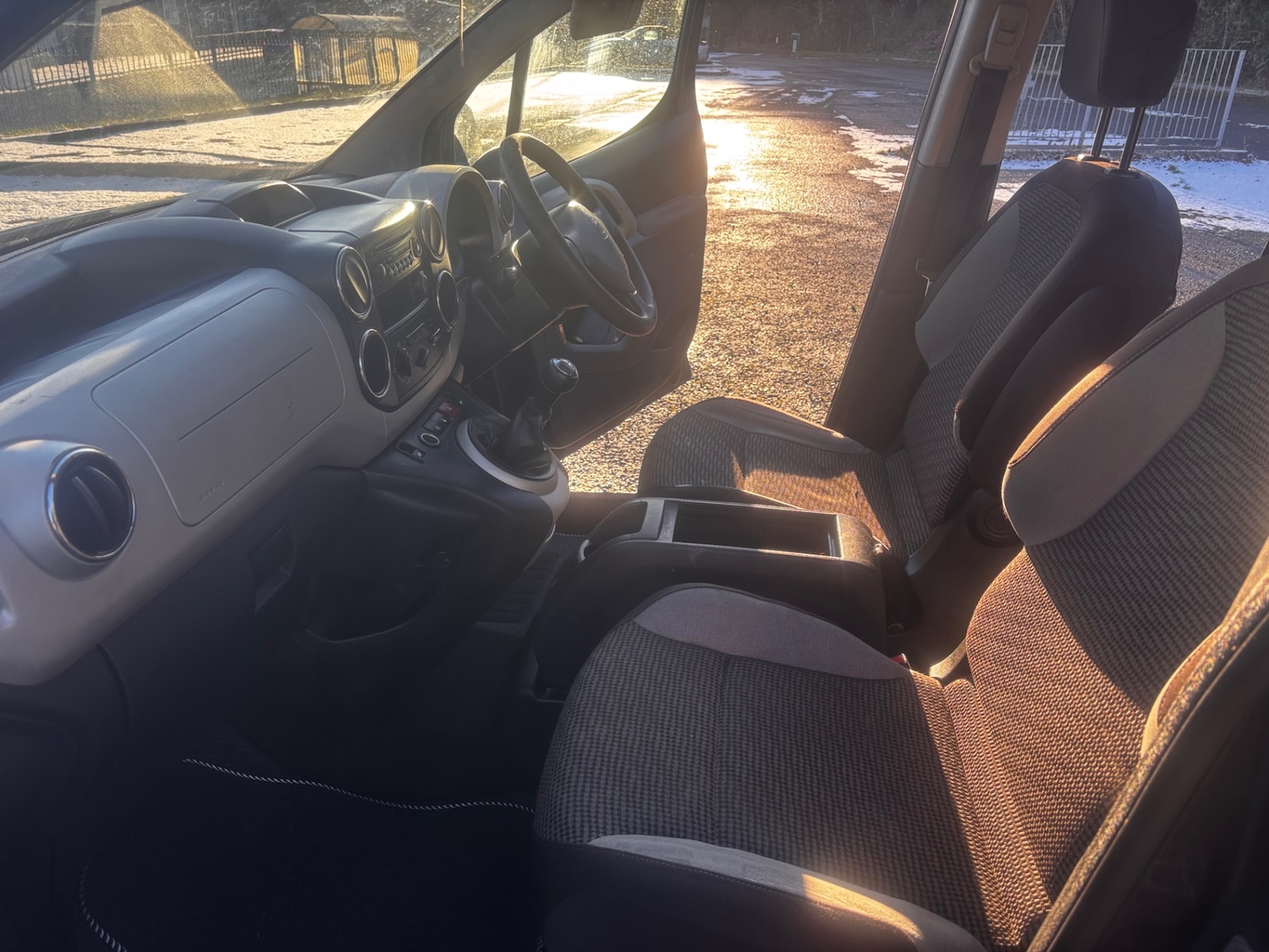 Used Peugeot Partner Tepee 2015 for sale - 77135599: Photo 9