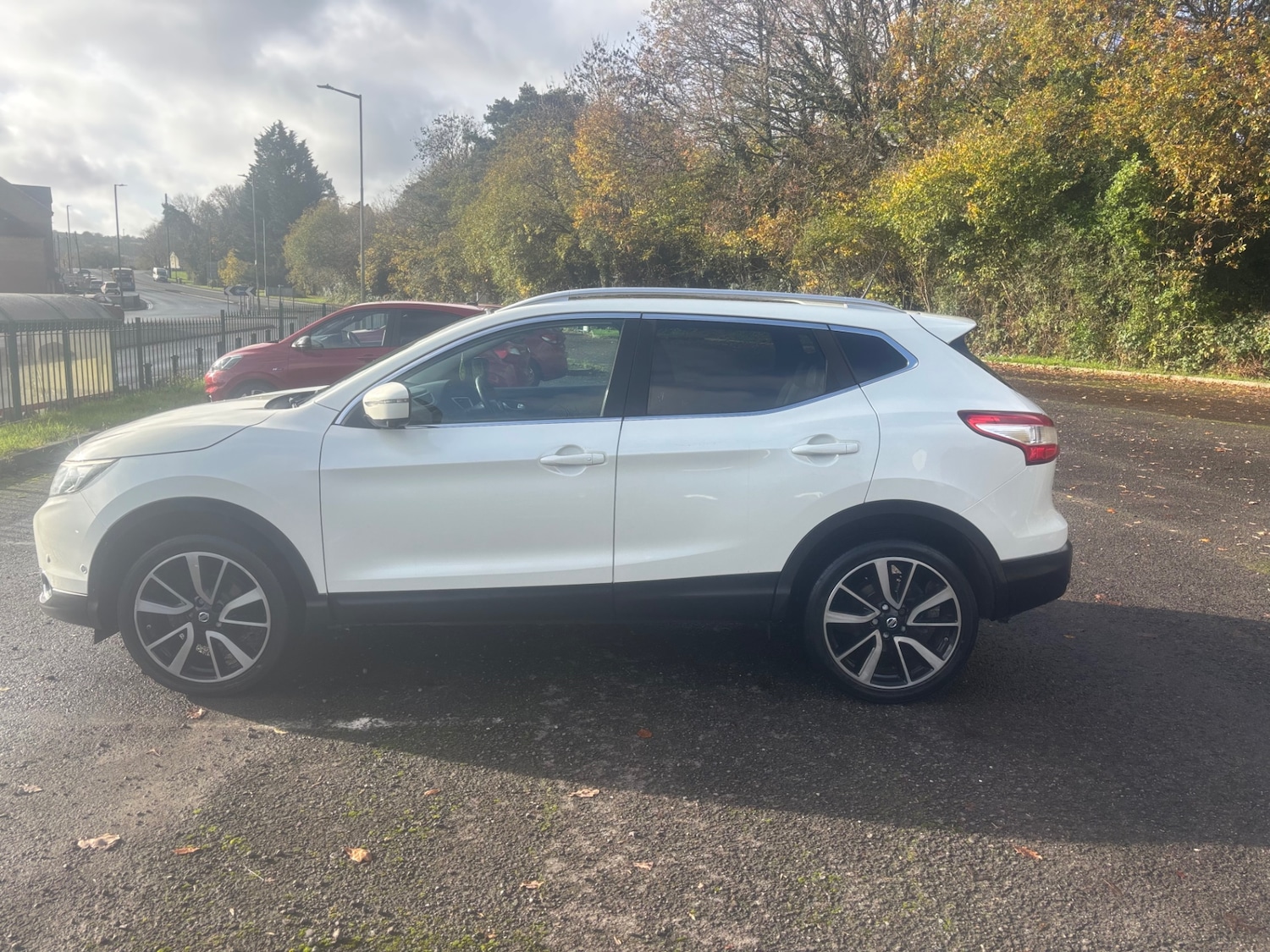 Used Nissan Qashqai 2015 for sale - 76576972: Photo 4