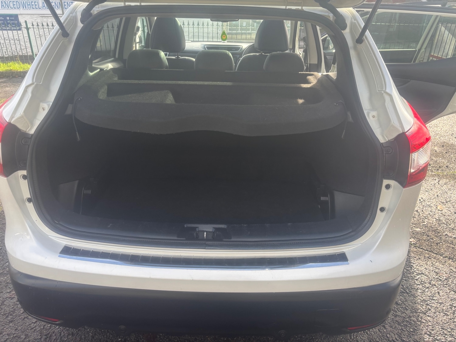 Used Nissan Qashqai 2015 for sale - 76576972: Photo 7