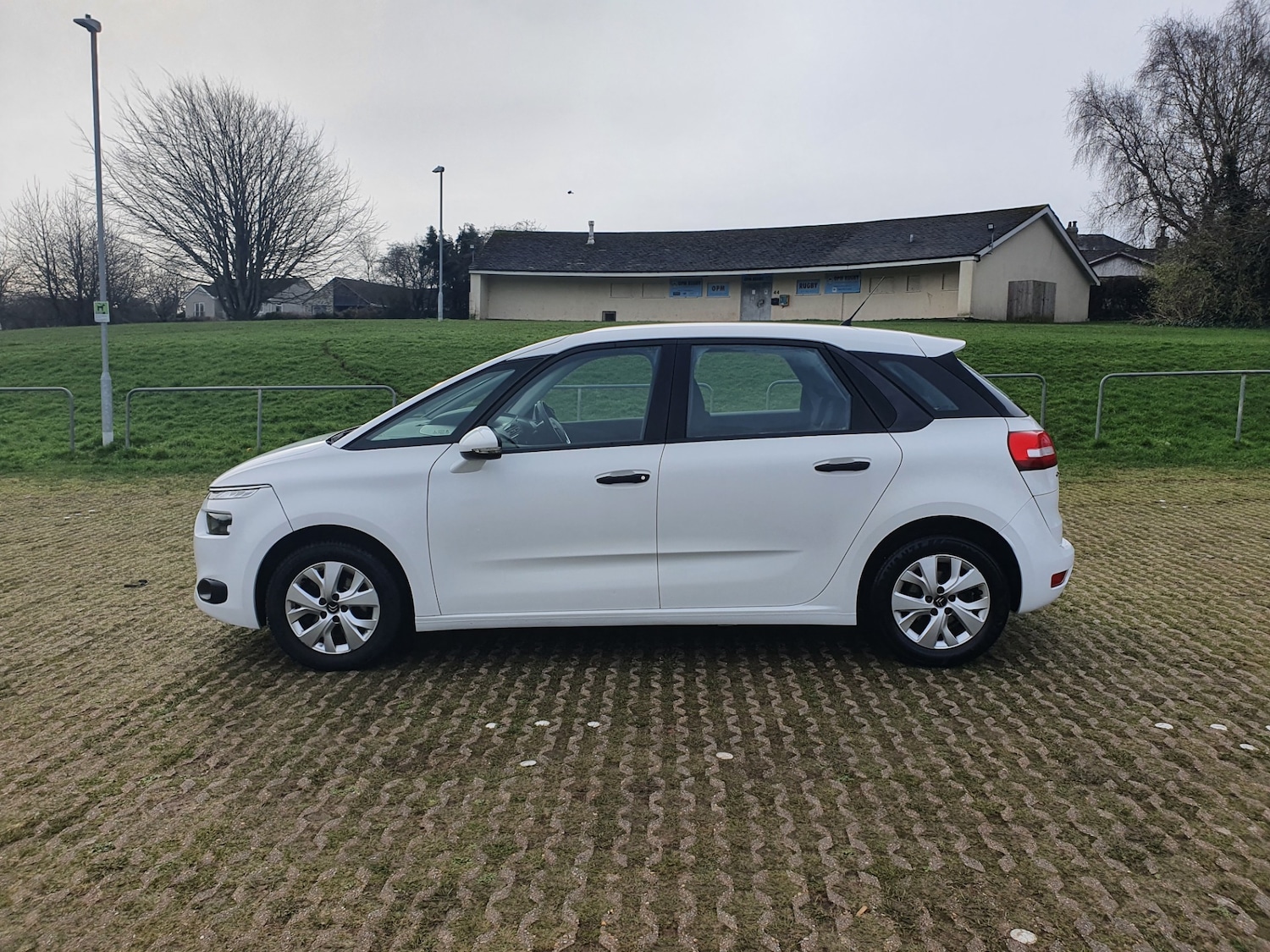 Used Citroen C4 Picasso 2015 for sale - 77578712: Photo 4