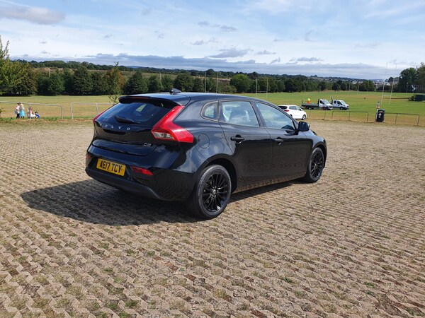 Used Volvo V40 2017 for sale - 75750993: Photo 5