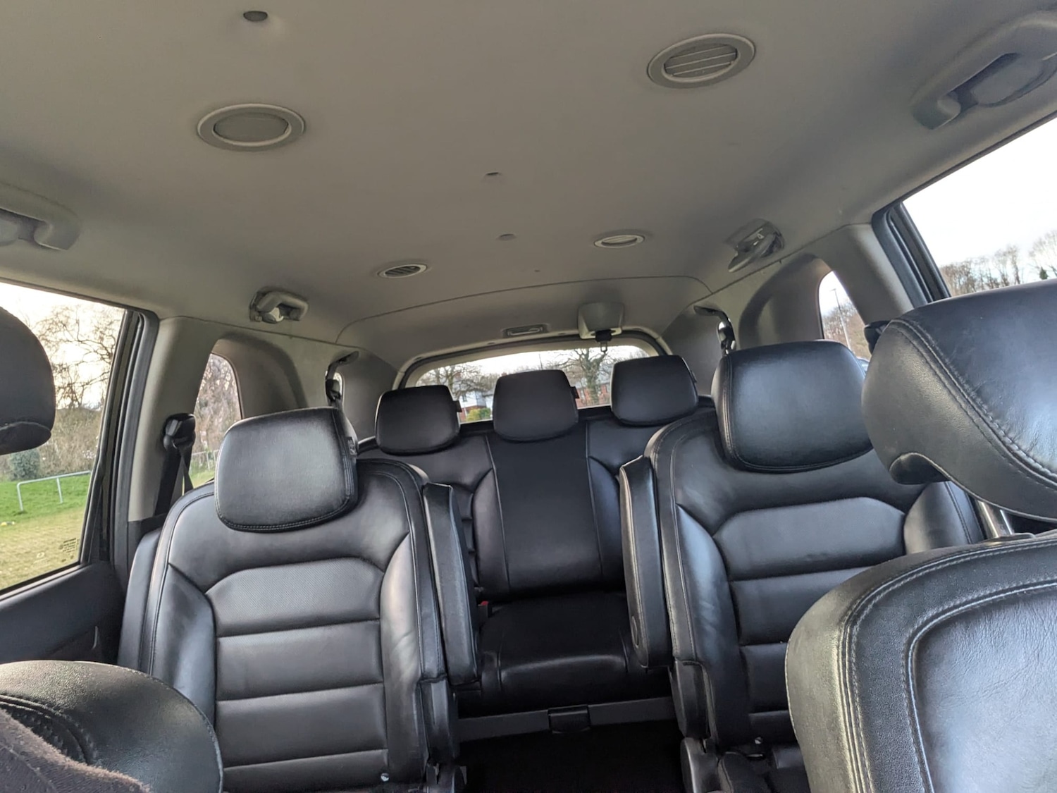 Used Ssangyong Turismo 2017 for sale - 76491705: Photo 8