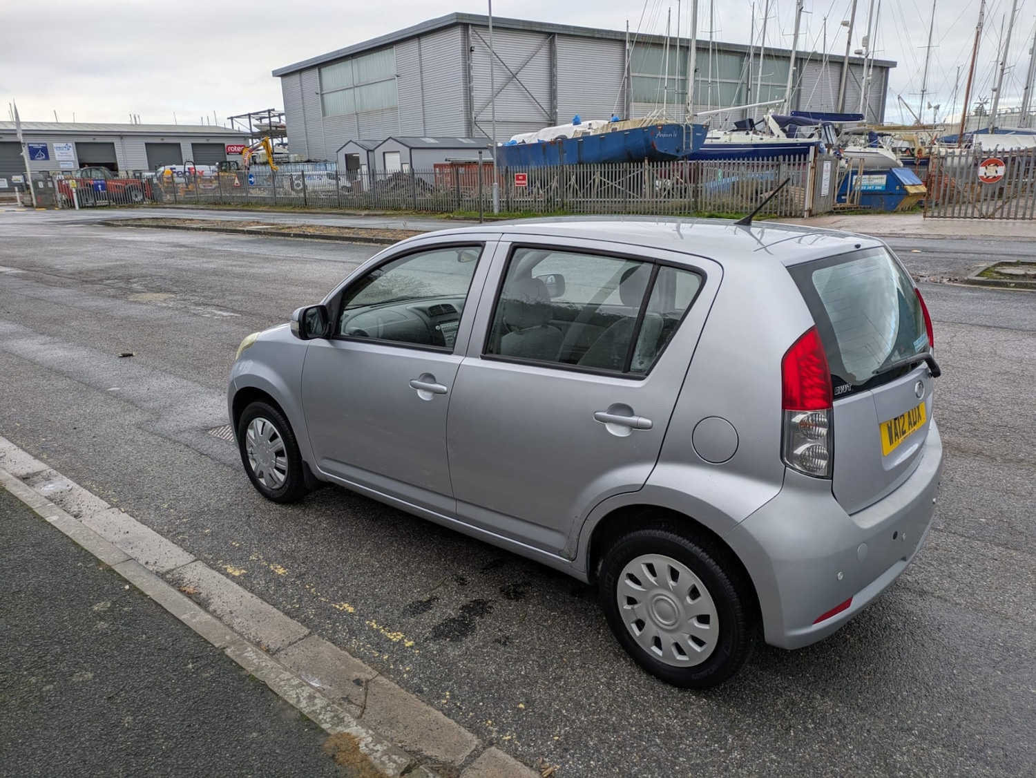 Used Perodua MYVI 2012 for sale - 76612221: Photo 4