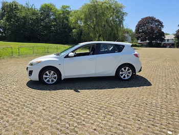 Used Mazda Mazda3 2009 for sale - 79100092: Photo