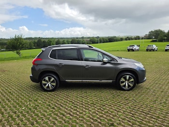 Used Peugeot 2008 2016 for sale - 78925490: Photo