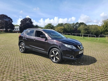 2015 (15) - 1.6 dCi N-Tec+ 5dr Xtronic
