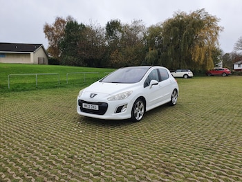 Used Peugeot 308 2012 for sale - 76450424: Photo