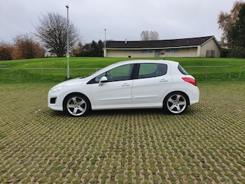 Used Peugeot 308 2012 for sale - 76450424: Photo