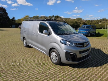 Vauxhall - Vivaro