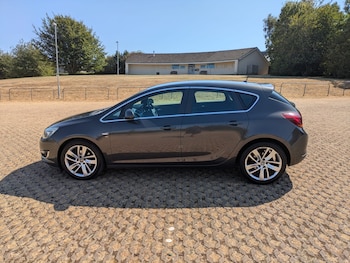 Used Vauxhall Astra 2013 for sale - 79516303: Photo