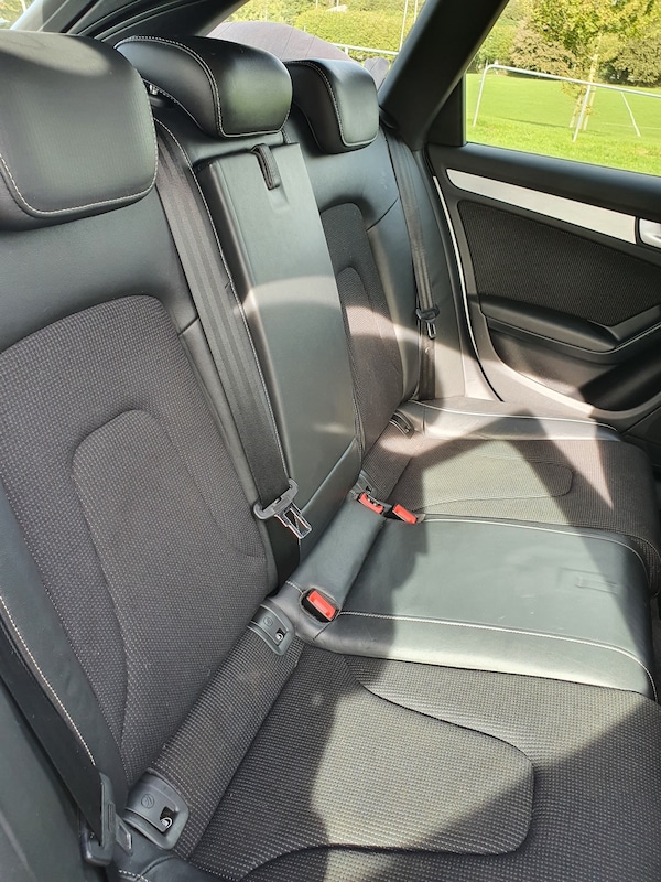 Used Audi A4 2010 for sale - 76194577: Photo 11