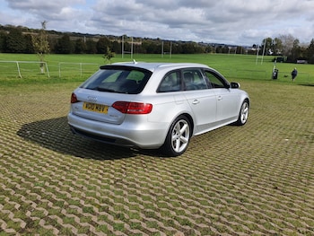Used Audi A4 2010 for sale - 76194577: Photo 3