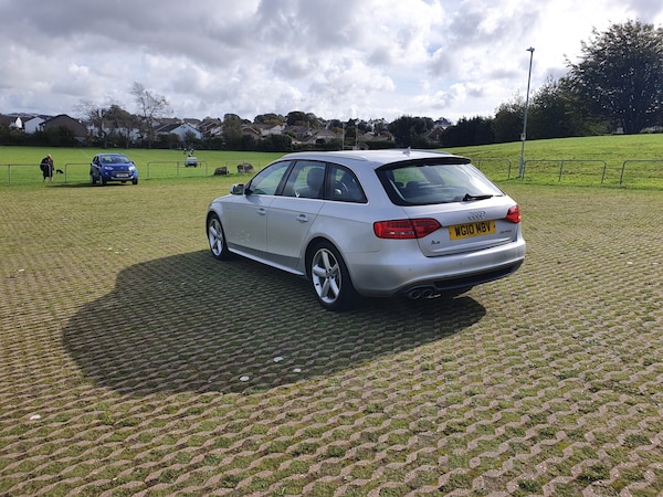 Used Audi A4 2010 for sale - 76194577: Photo 5
