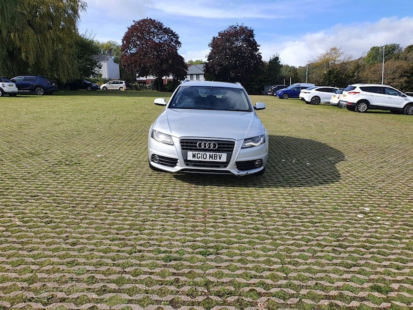 Used Audi A4 2010 for sale - 76194577: Photo 8