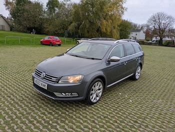 Used Volkswagen Passat 2013 for sale - 76410781: Photo