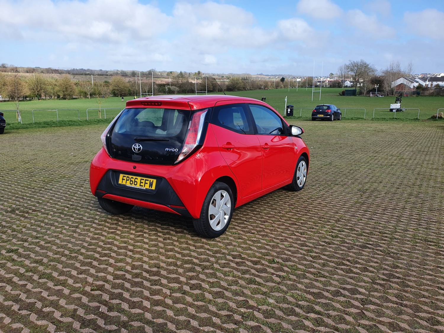 Used Toyota AYGO 2016 for sale - 77877992: Photo 3