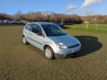 Used Ford Fiesta 2004 for sale - 77003737: Photo