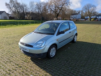 Used Ford Fiesta 2004 for sale - 77003737: Photo