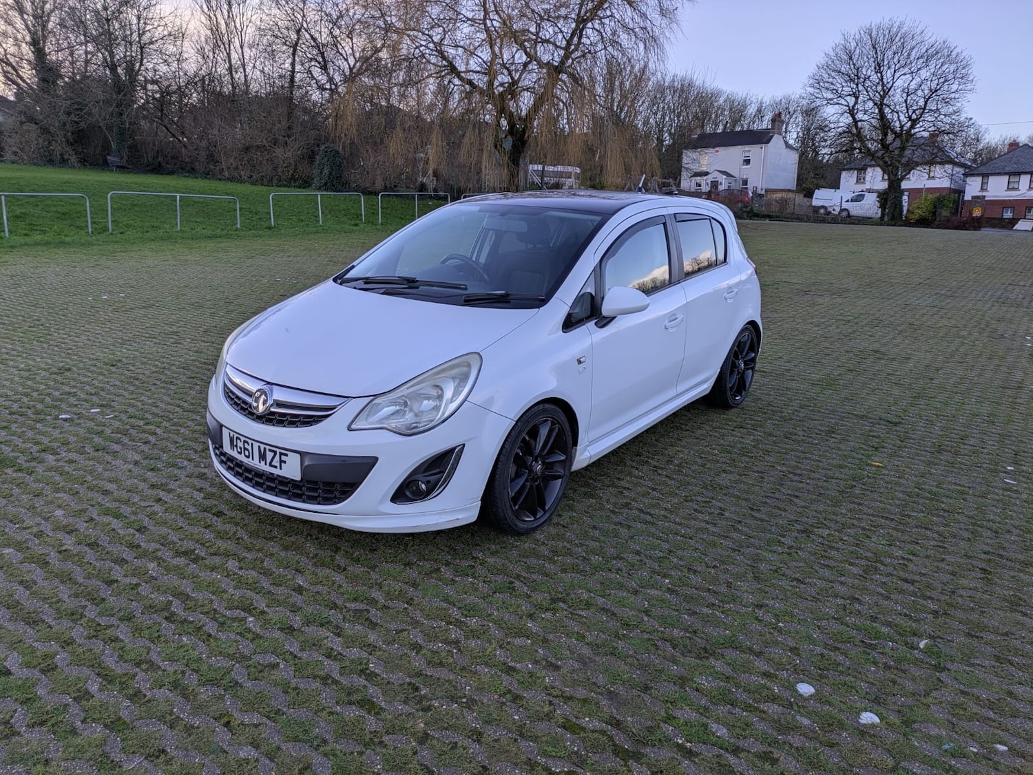Used Vauxhall Corsa 2012 for sale - 77003777: Photo 3