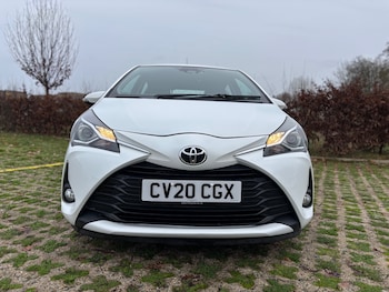 Used Toyota Yaris 2020 for sale - 79404645: Photo