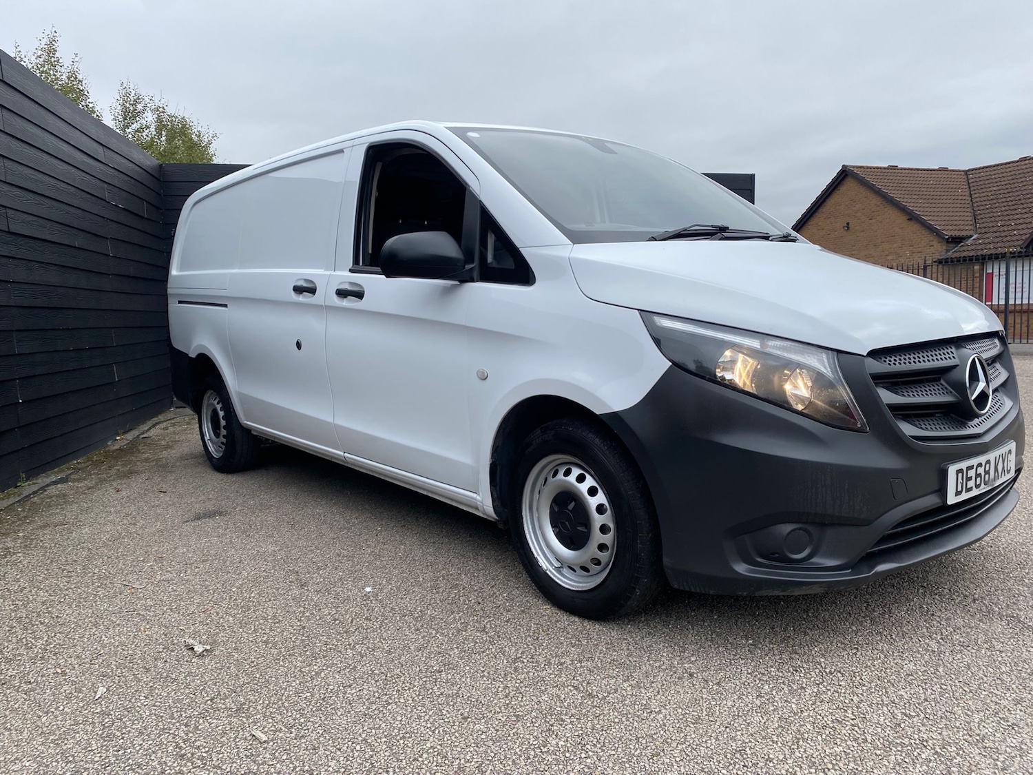 Used Mercedes-Benz Vito 2018 for sale - 76219332: Photo 3