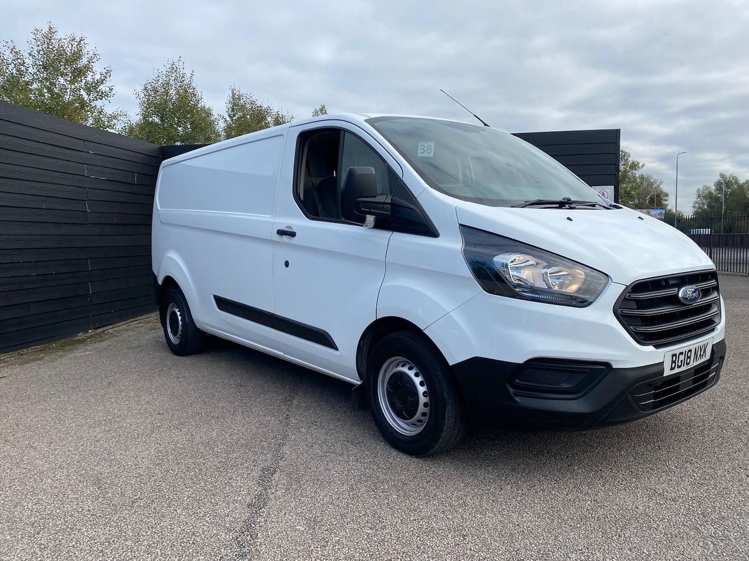 Used Ford Transit Custom 2018 for sale - 76614661: Photo 3