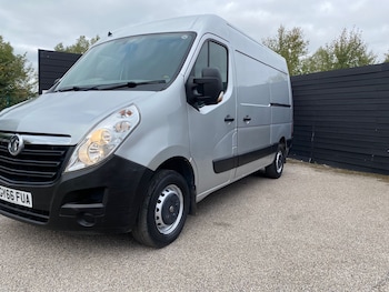 Vauxhall - Movano